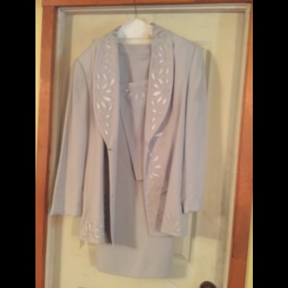 Suit for woman